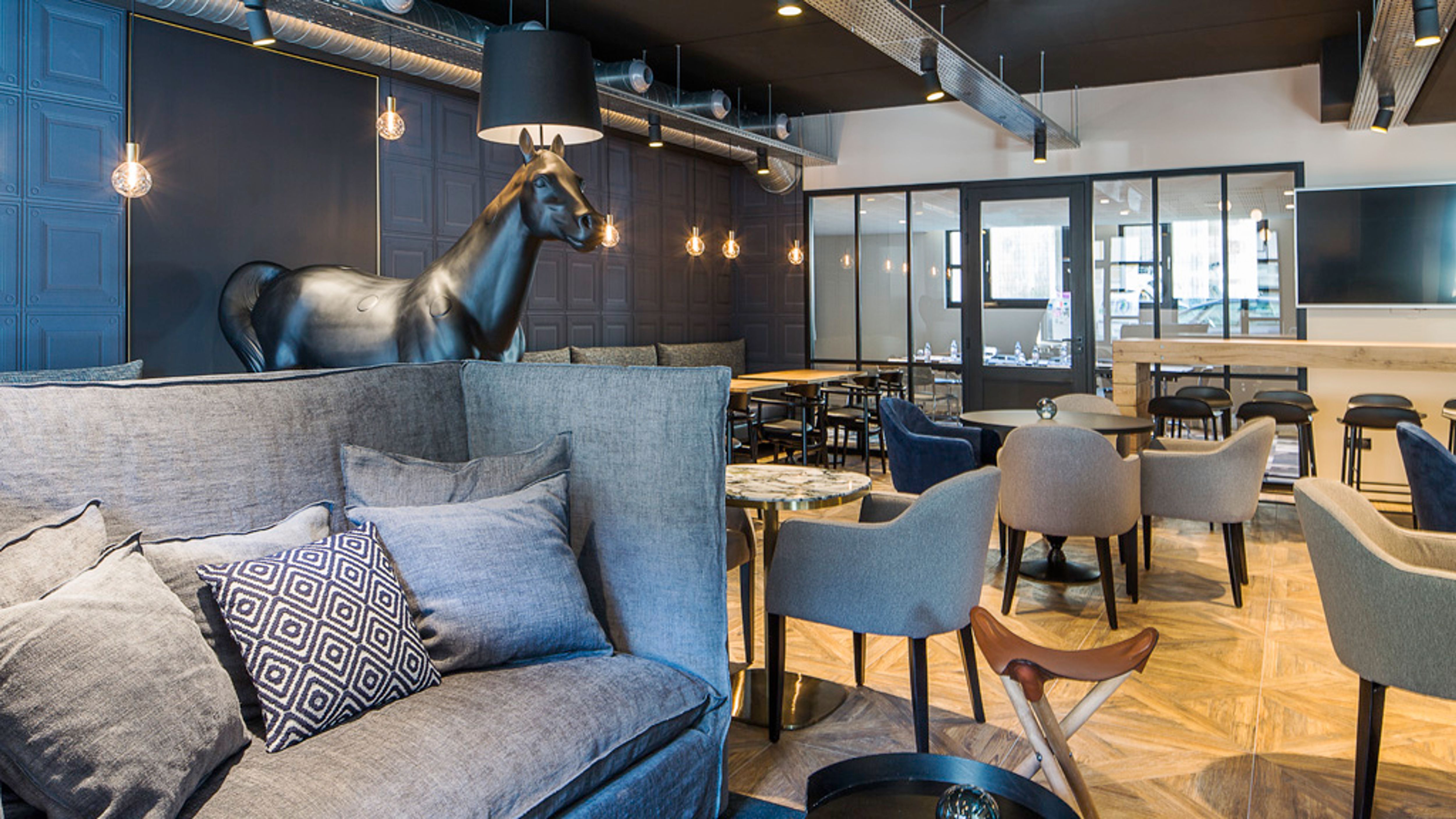 Wojo Laval - Ibis Centre Gare