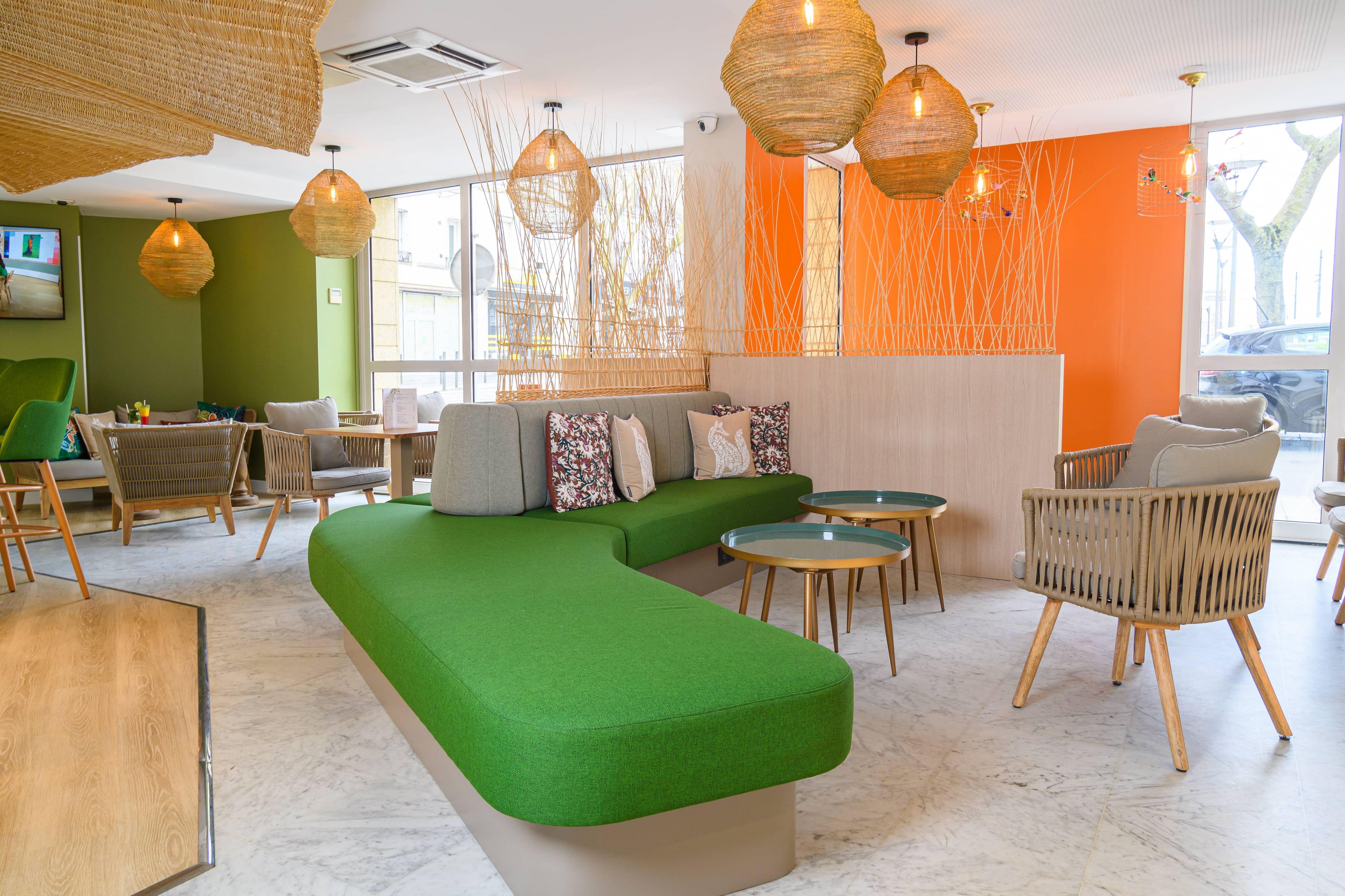 Wojo Tours - Ibis Styles Centre