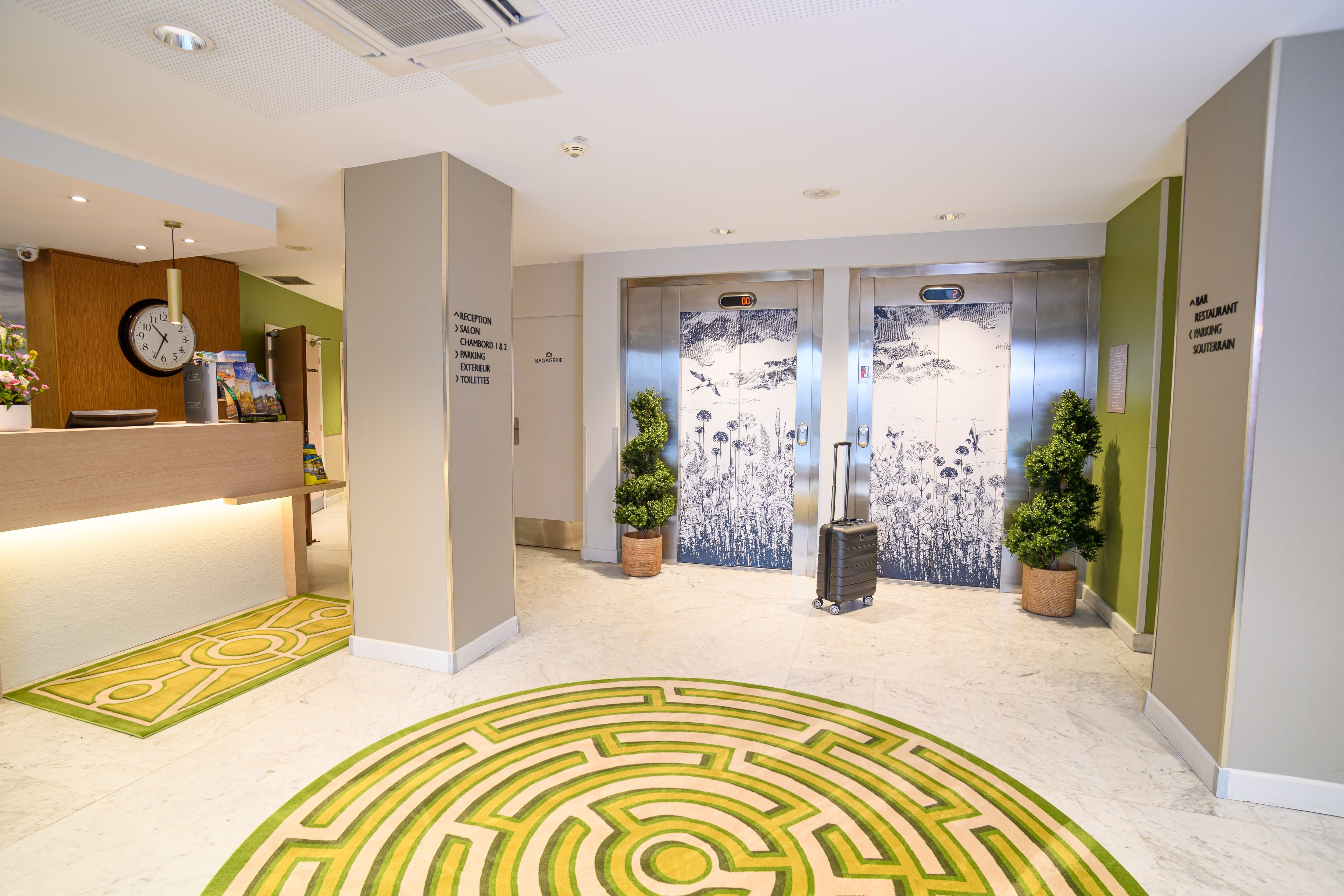 Wojo Tours - Ibis Styles Centre