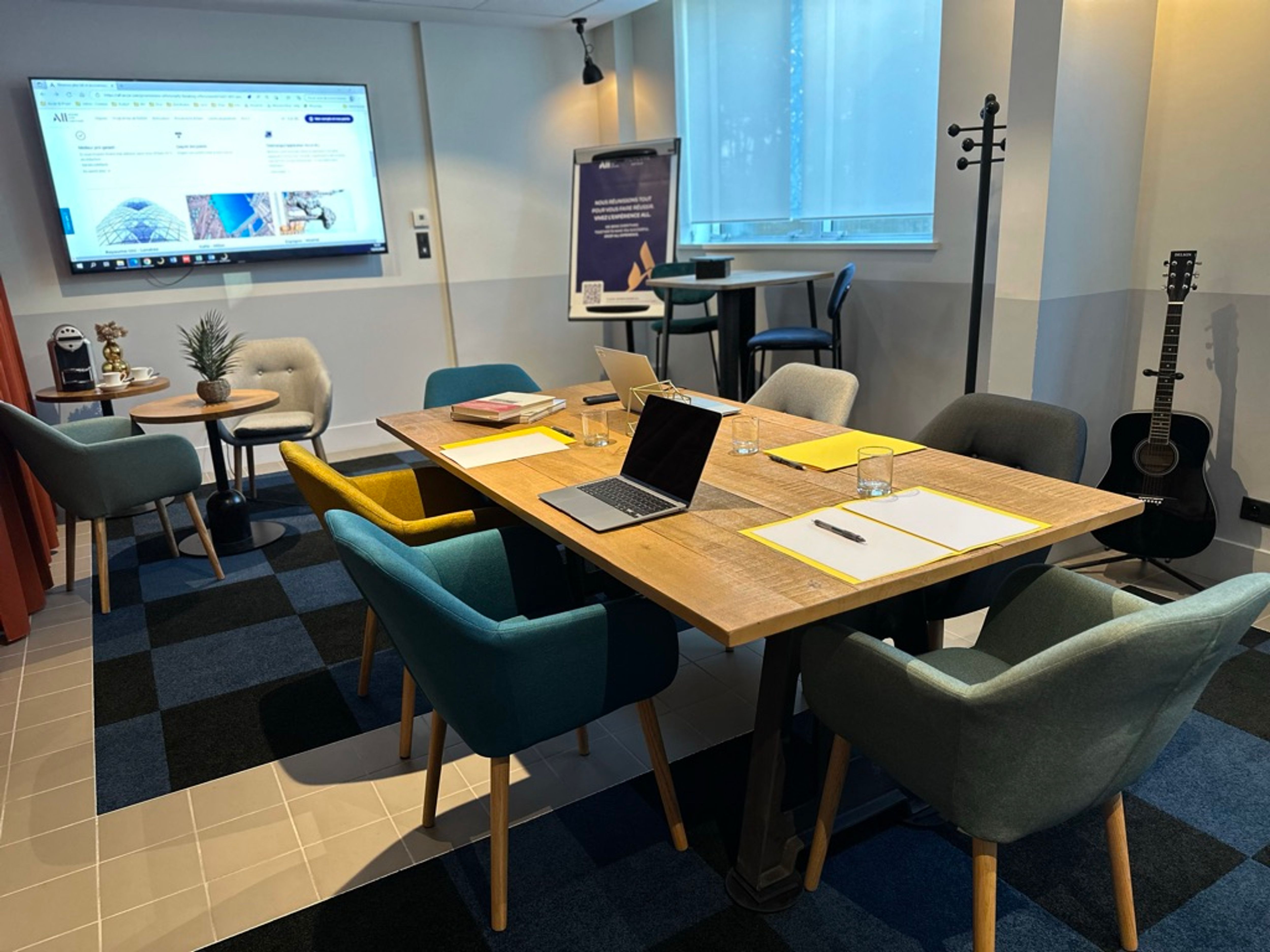 Worklounge 2 - 10 personas