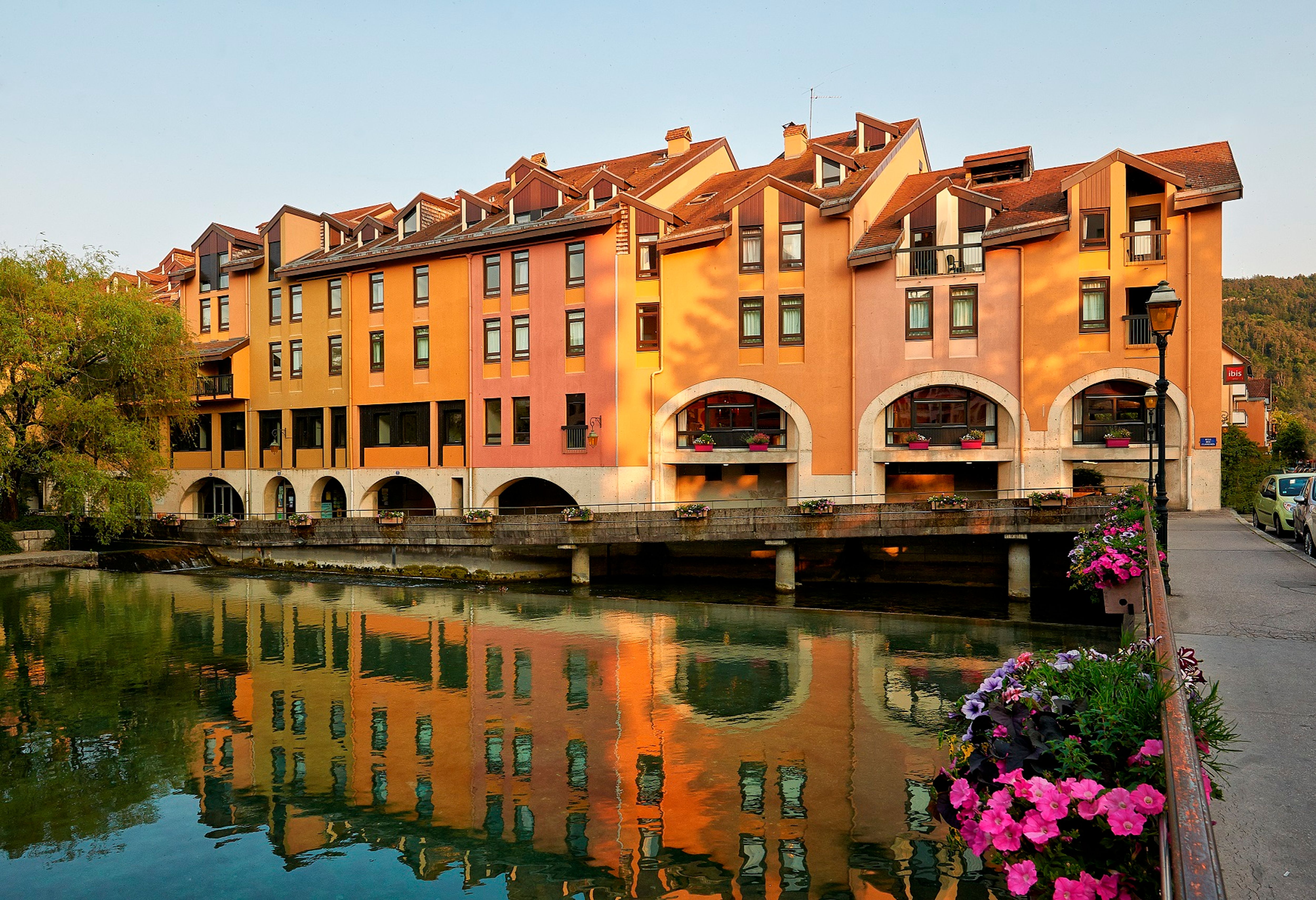 Wojo Annecy - Ibis Vieille Ville