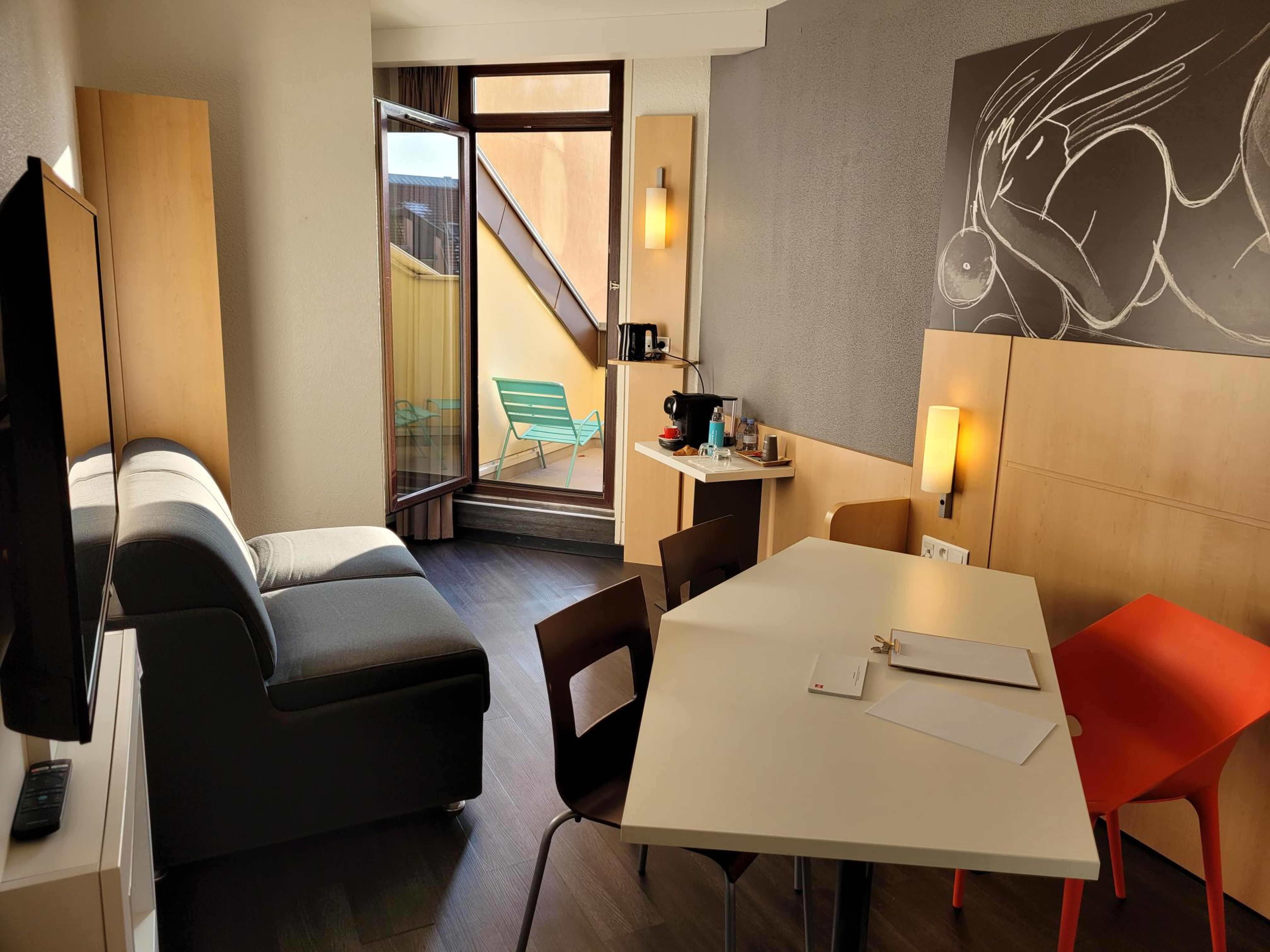 Wojo Annecy - Ibis Vieille Ville