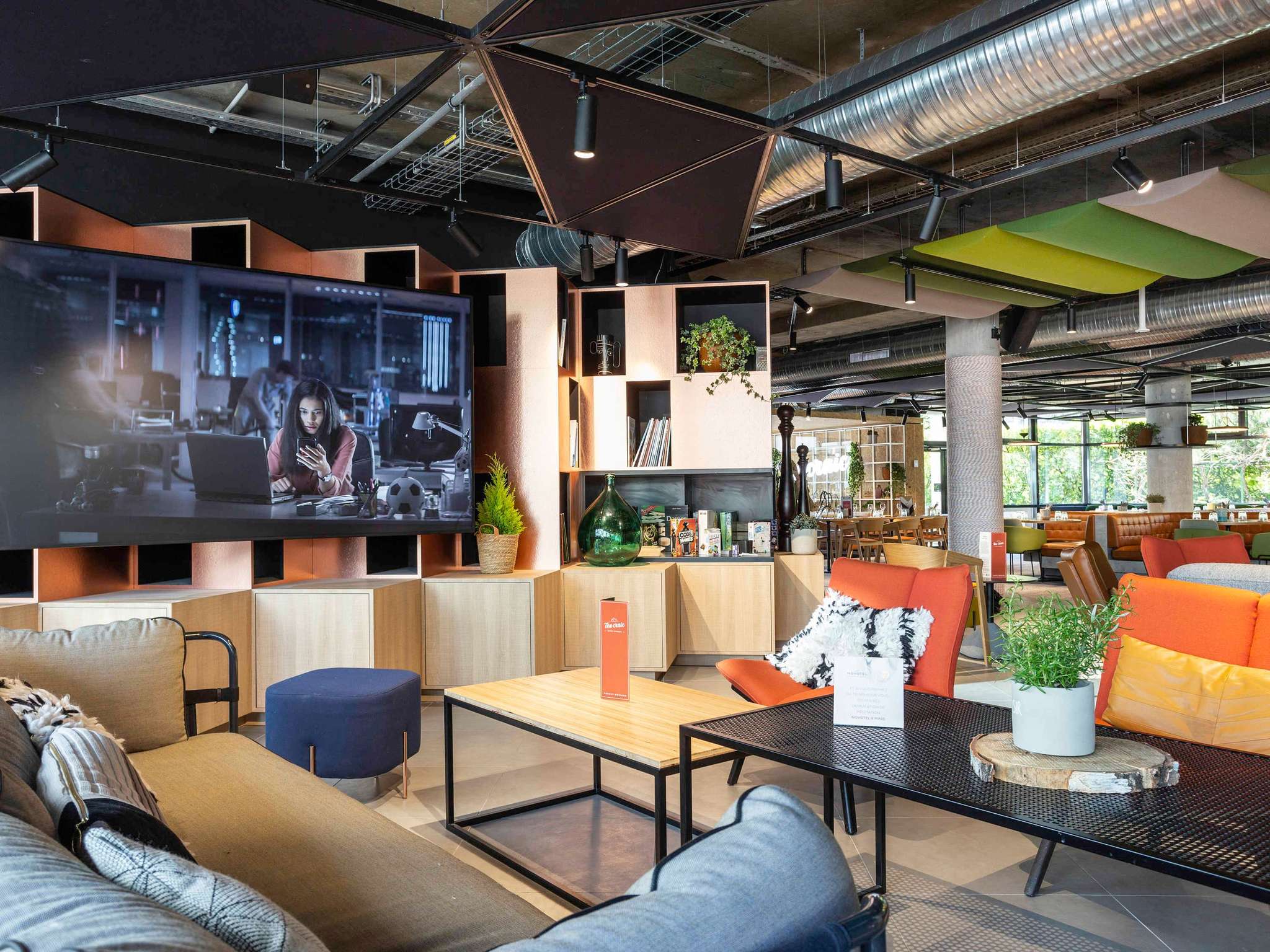 Wojo Annecy - Novotel Centre